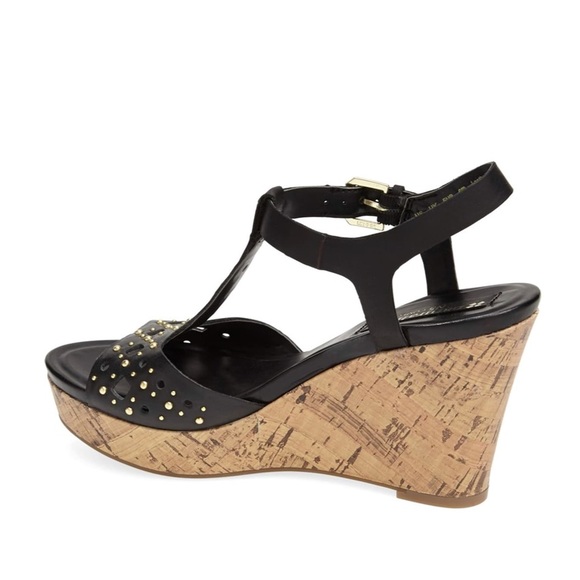 Women's Naturalizer ‘Riley' Black T-Strap Wedge - Picture 5 of 8